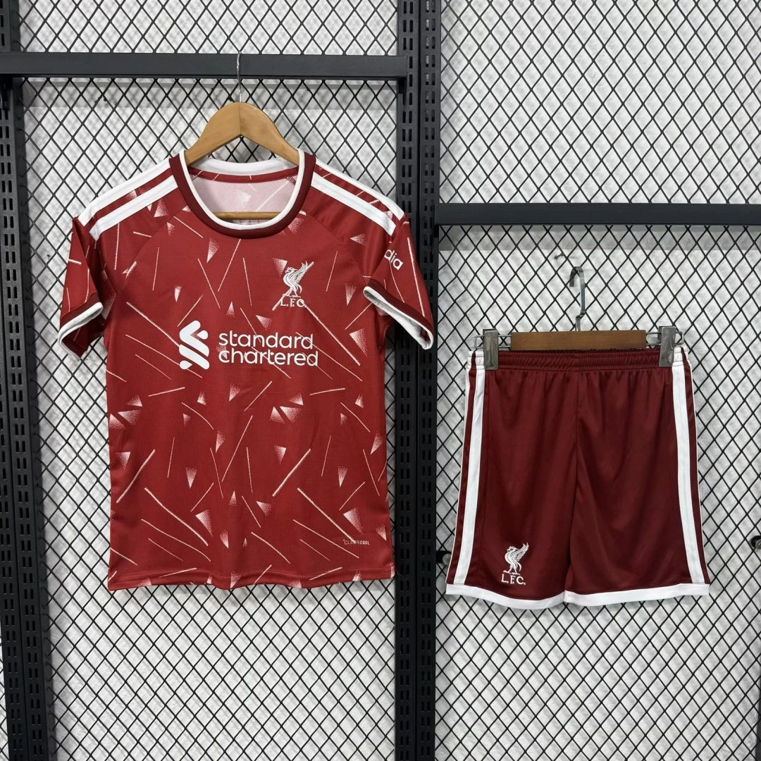 26/27 Ensemble Enfant  Liverpool Domicile